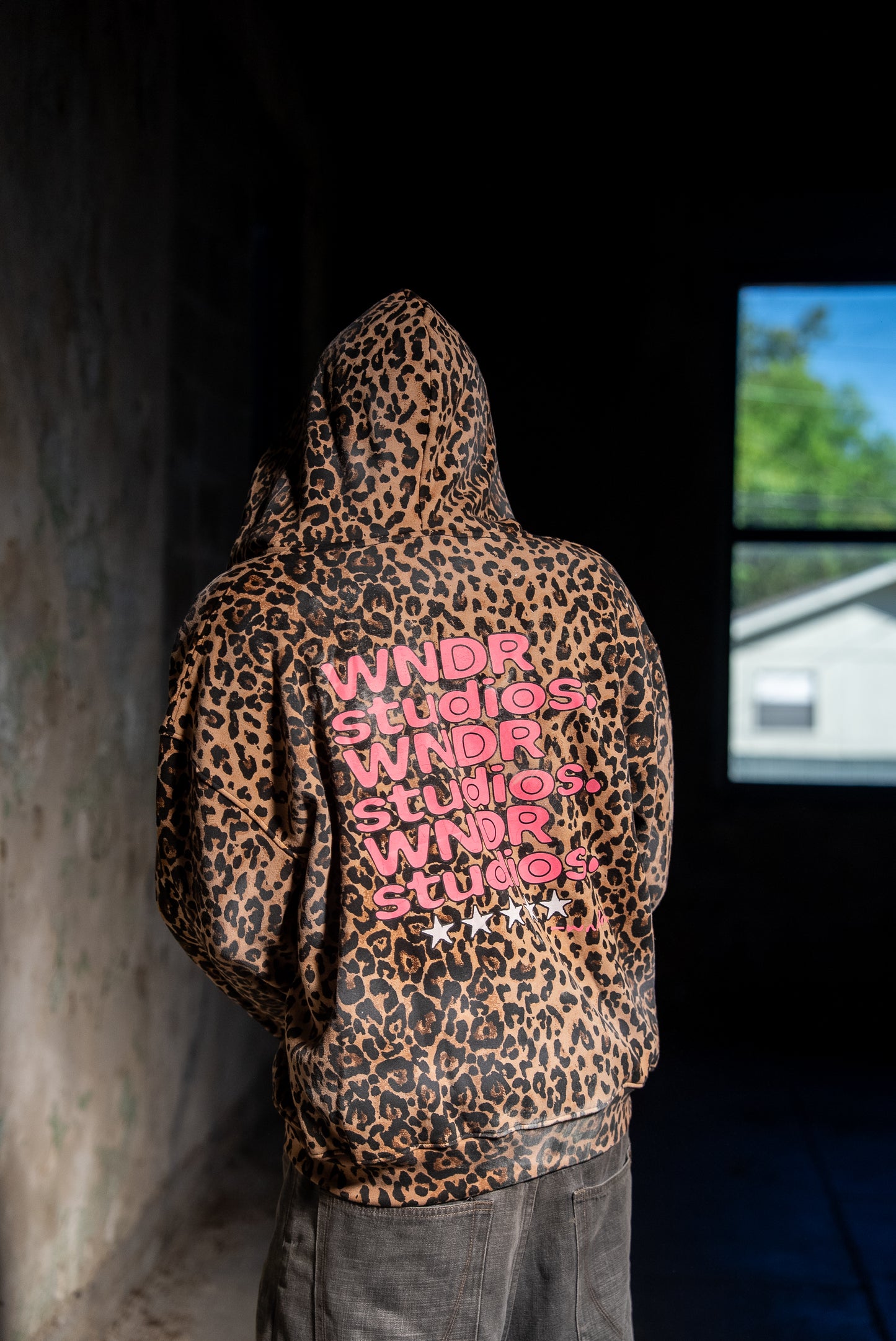 WNDR LEOPARD PRINT ZIP-UP